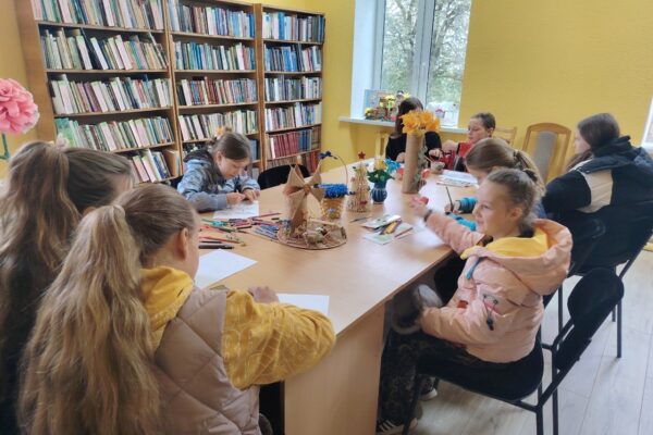 «Золотая осень к нам пришла»