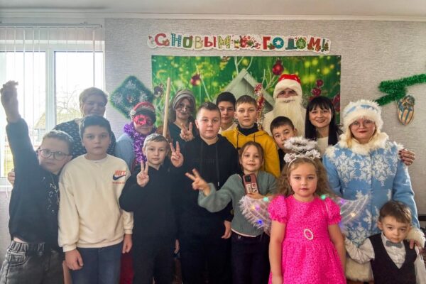 «Нам праздник веселый зима подарила»