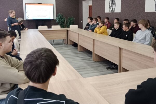  «Помнить и не забывать никогда»