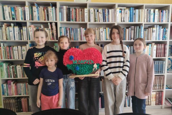 «История праздника Весны и Труда»